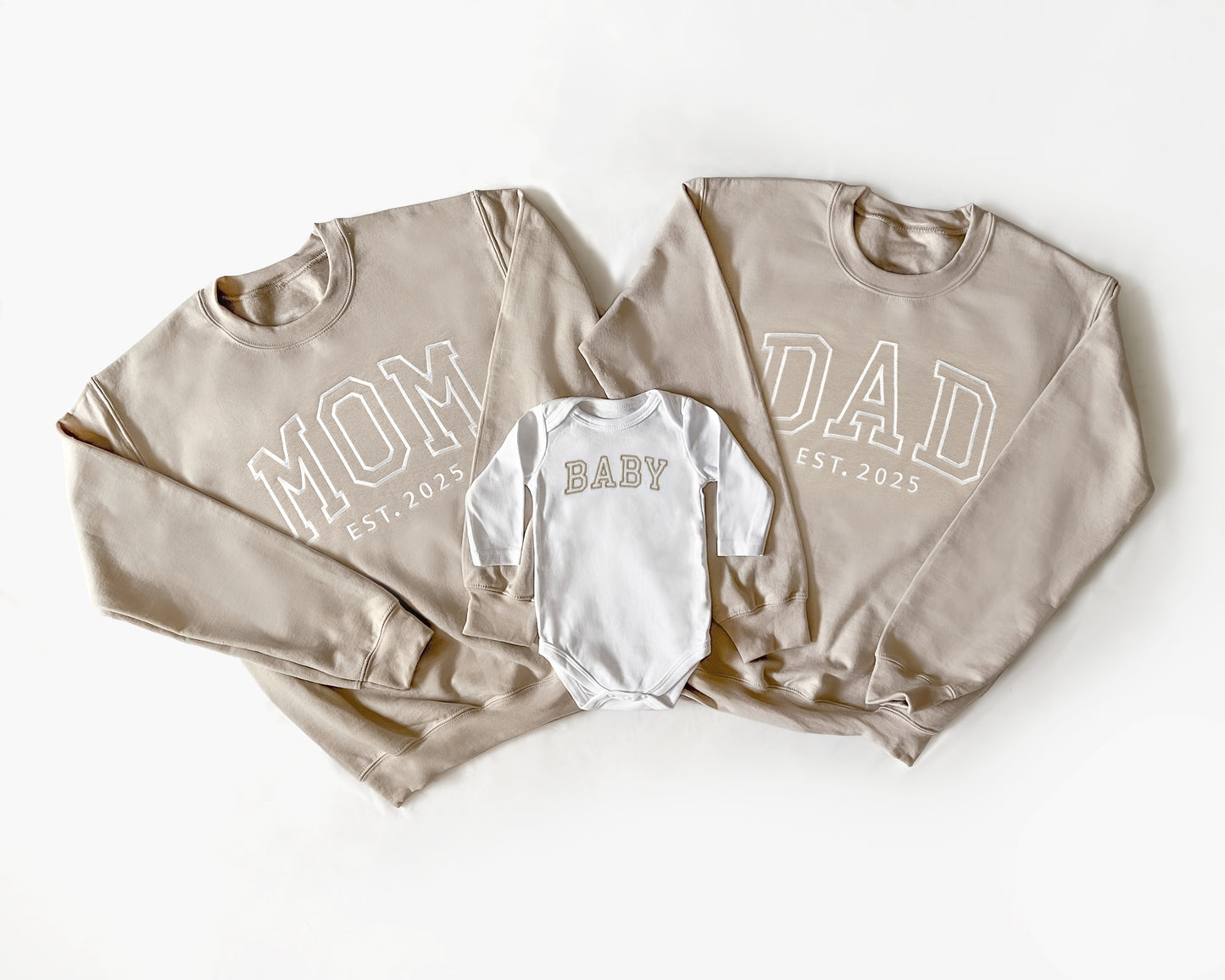 mom dad baby matching mommy and me coming home outfits baby shower gift newborn girl boy neutral onesies bodysuits sweatshirts crewneck pullover hoodie