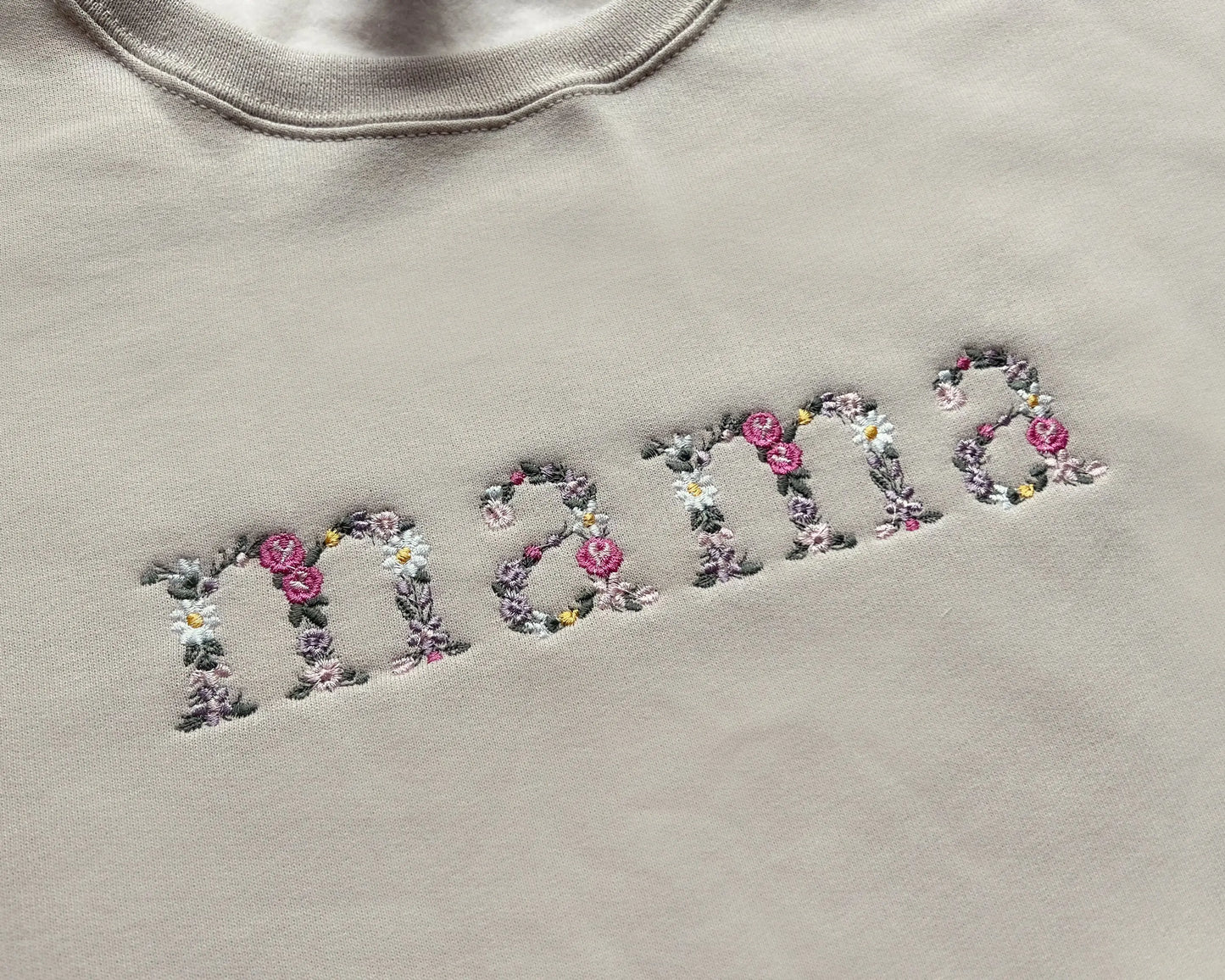 mama and mini floral neutral matching sweatshirts onesies bodysuits toddler sweatshirts mommy and me outfits pullovers crewnecks baby shower gift