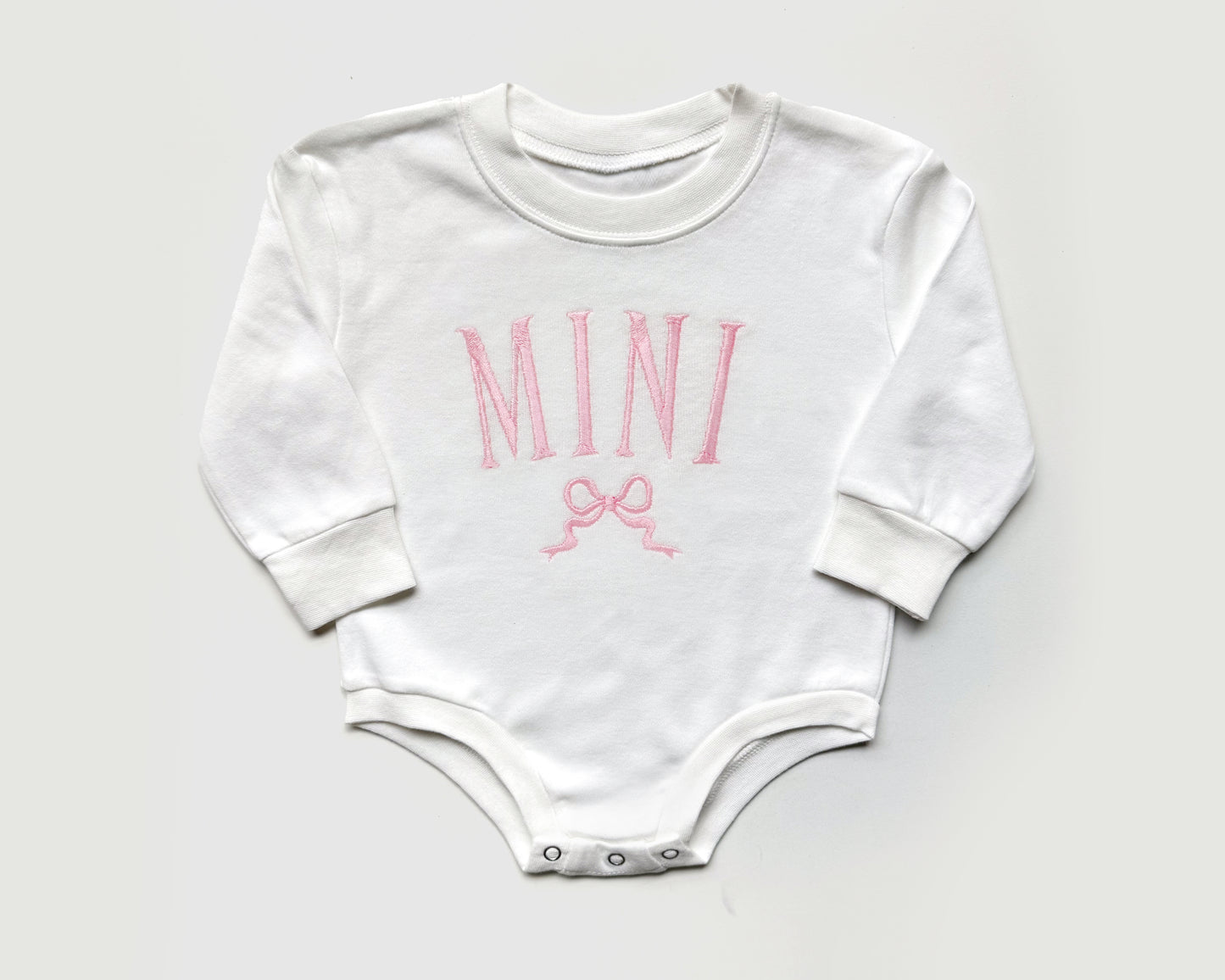 Mama and Mini Matching Sweatshirts and Baby Outfits with Bows