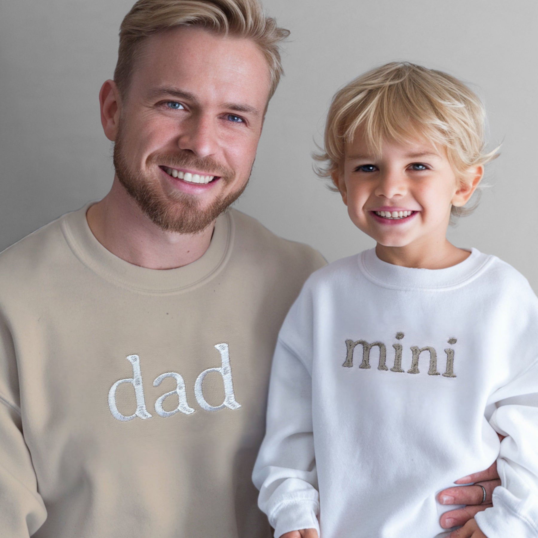 mama dad mini matching baby onesie bodysuit sweatshirts pullovers crewnecks family matching baby shower gift newborn coming home from hospital outfit sister brother sibling neutral matching