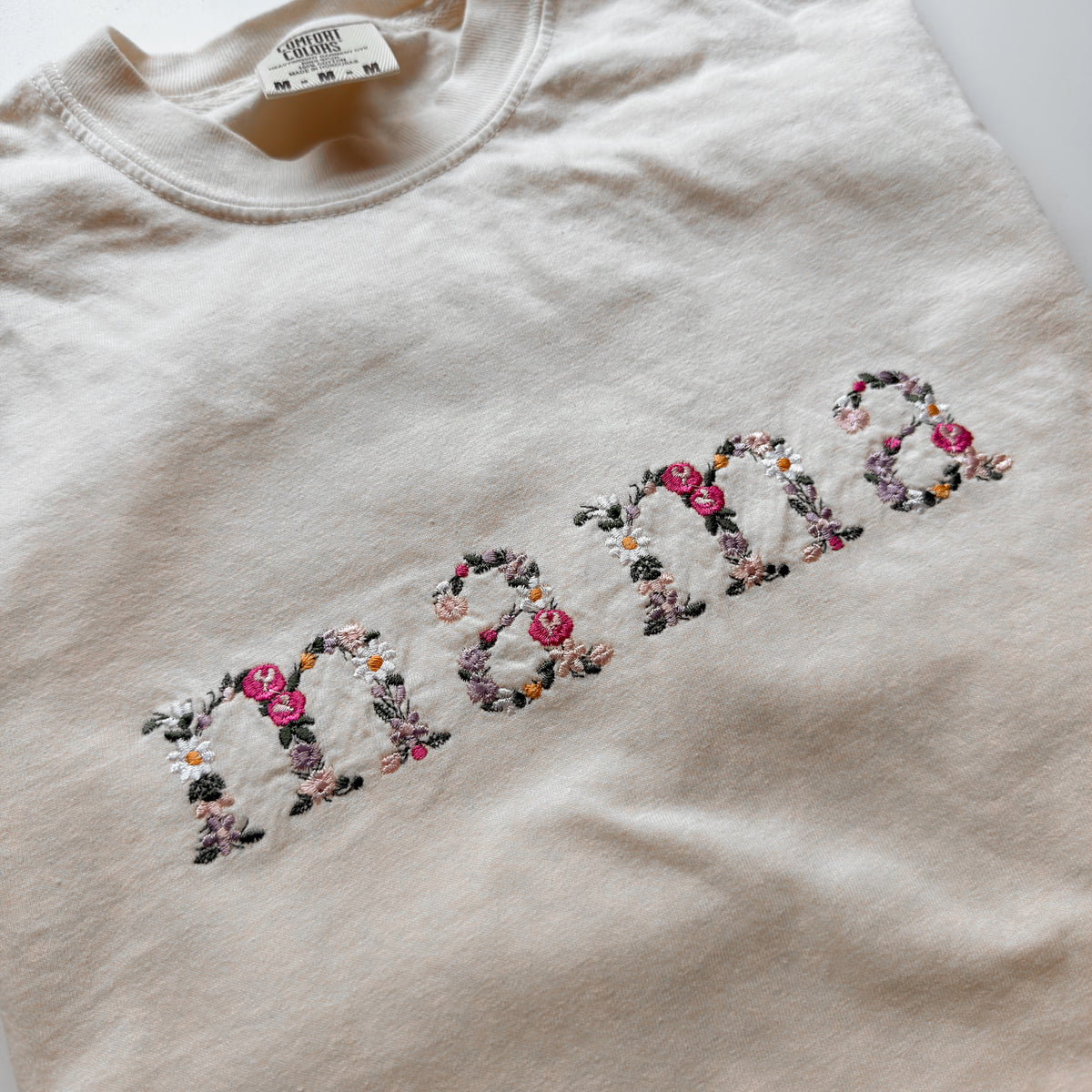IMPERFECT — Floral Mama T-Shirt | Size M