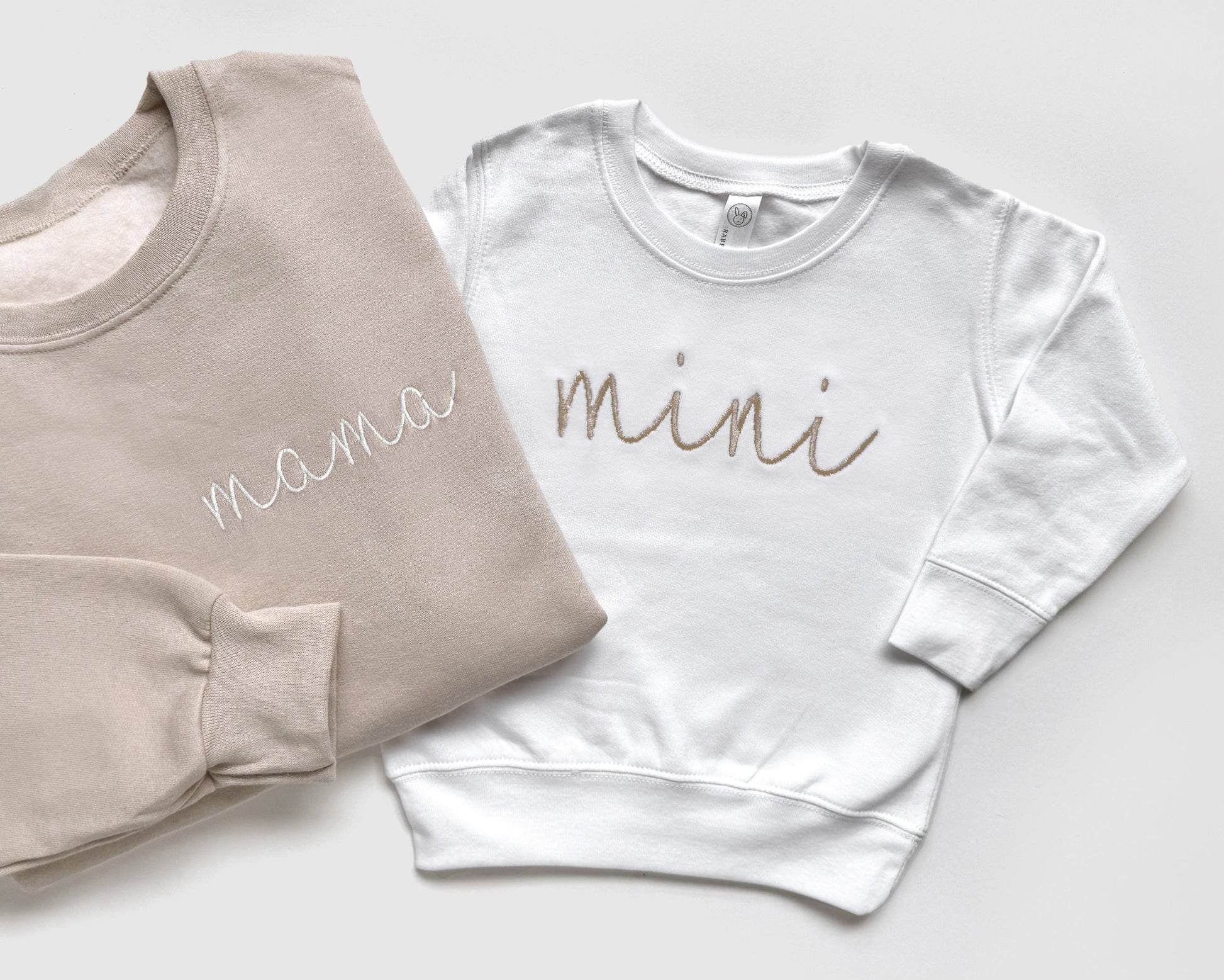 mama dad mini matching baby onesie bodysuit sweatshirts pullovers crewnecks family matching baby shower gift newborn coming home from hospital outfit sister brother sibling neutral matching