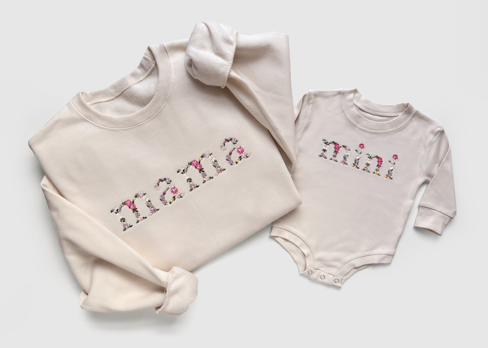 floral flower mama mini mommy and me baby matching neutral cream white baby girl gift newborn baby shower gift new mom birthday mothers day sweatshirts crewneck pullovers onesies bubble rompers