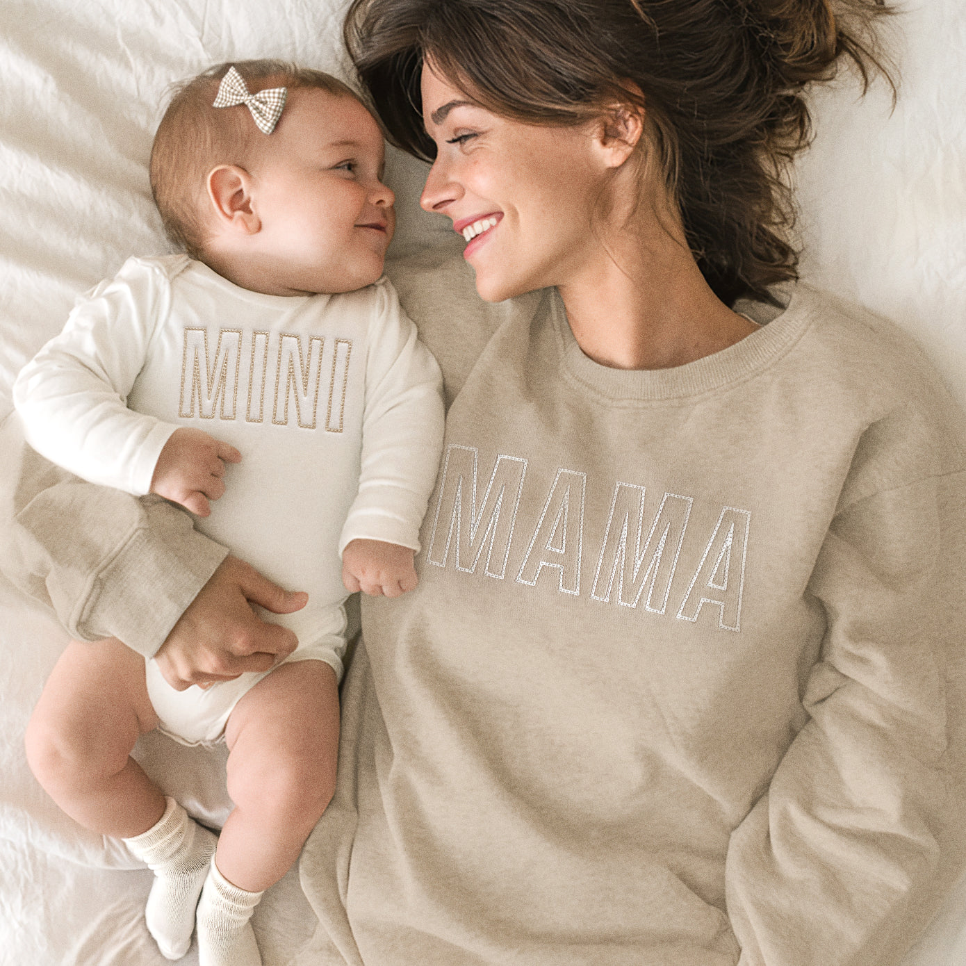 mama dad mini matching baby onesie bodysuit sweatshirts pullovers crewnecks family matching baby shower gift newborn coming home from hospital outfit sister brother sibling neutral matching