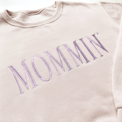 mommin sweatshirt for moms, crewneck for moms, gift for mom, handmade gift, personalized mom gift, mother sweatshirt custom embroidered sweatshirt gift